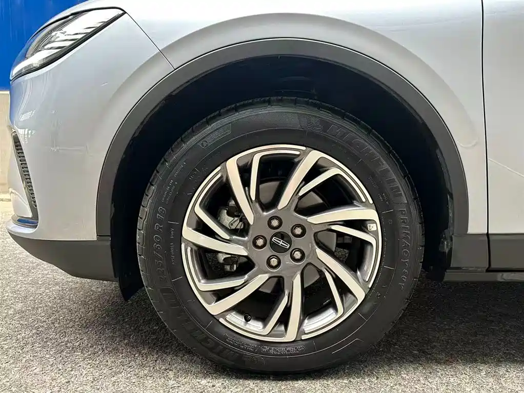 LINCOLN ADVENTURER