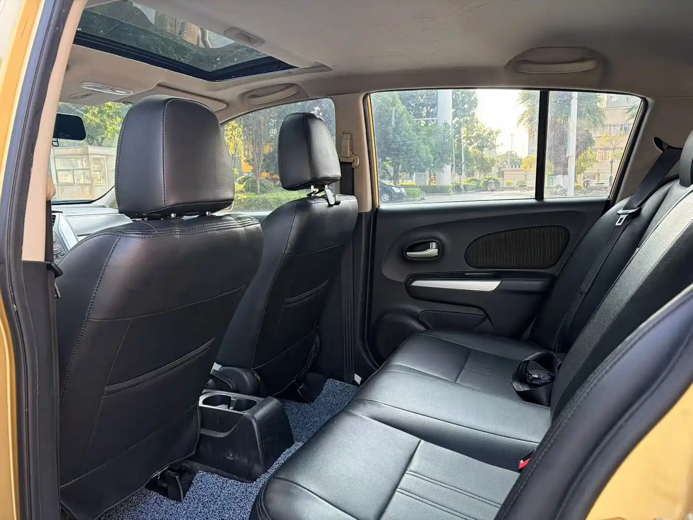 Venucia R50X 2014 2013 1.6L Automatic