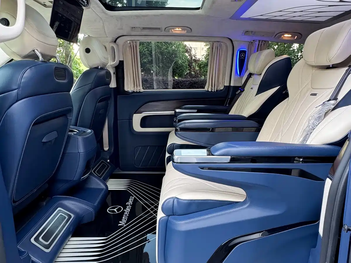 Mercedes-Benz V-Class 2021 V 260 Pilot Edition фото 9