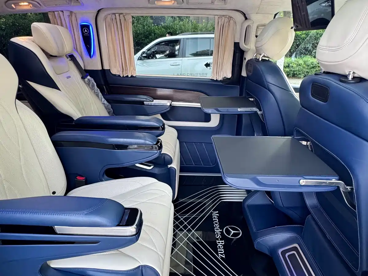 Mercedes-Benz V-Class 2021 V 260 Pilot Edition фото 18