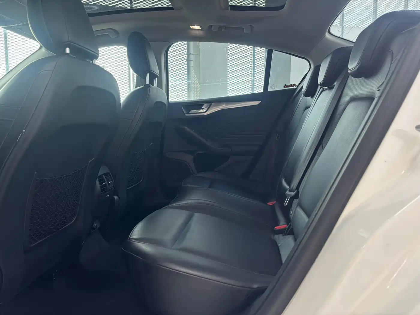 Ford Focus 2018 2019 Sedan EcoBoost 180 Automatic Sharp