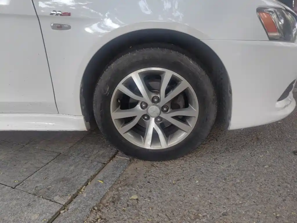 Mitsubishi Lancer EX 2015 2013 Fashion Edition 1.8L Manual Comfort