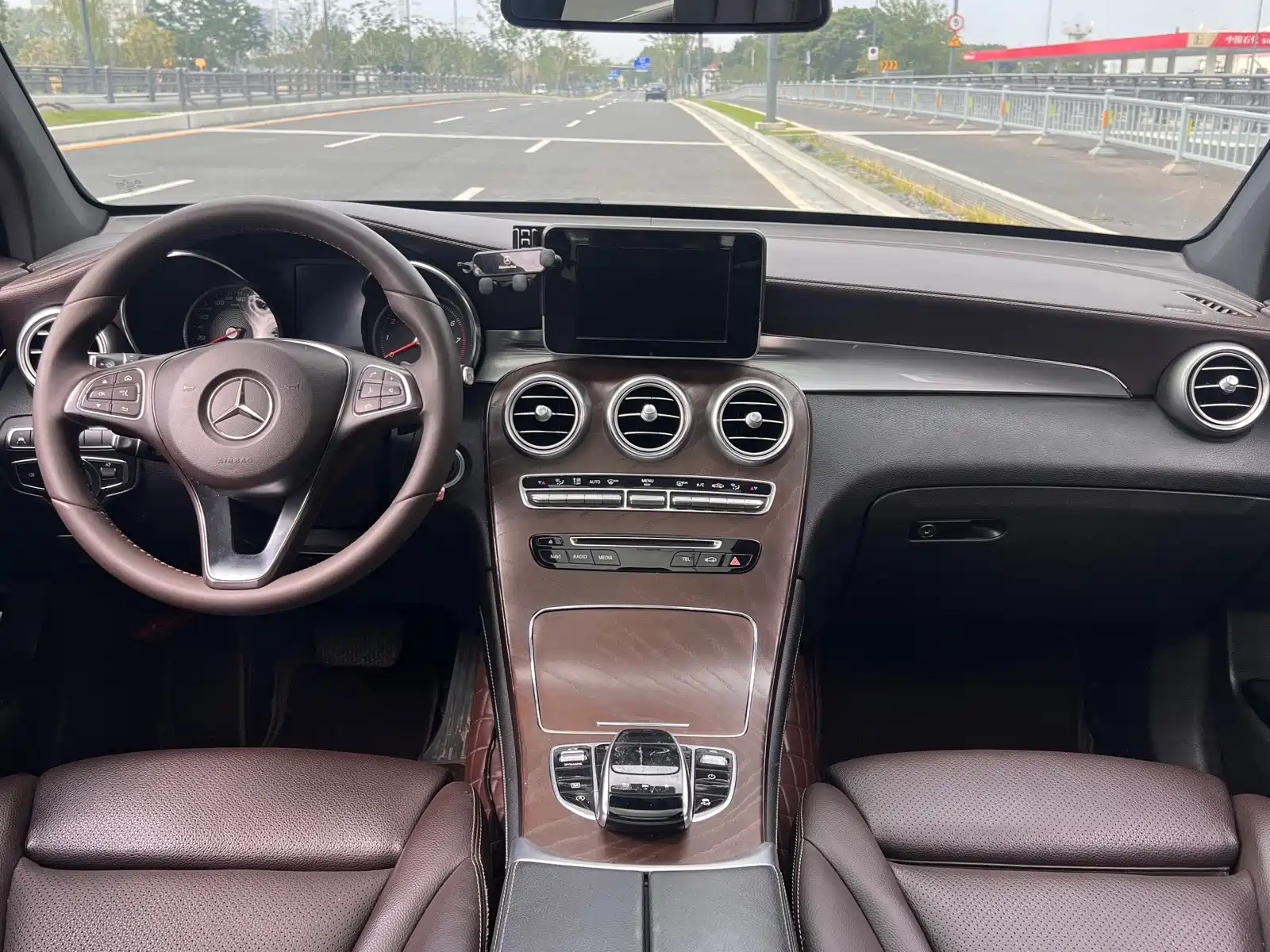 Фото 5 - Mercedes-Benz GLC