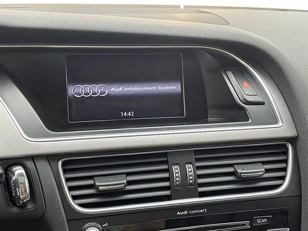 Audi A4 (Import) 2013 40 TFSI allroad quattro Comfort фото 30