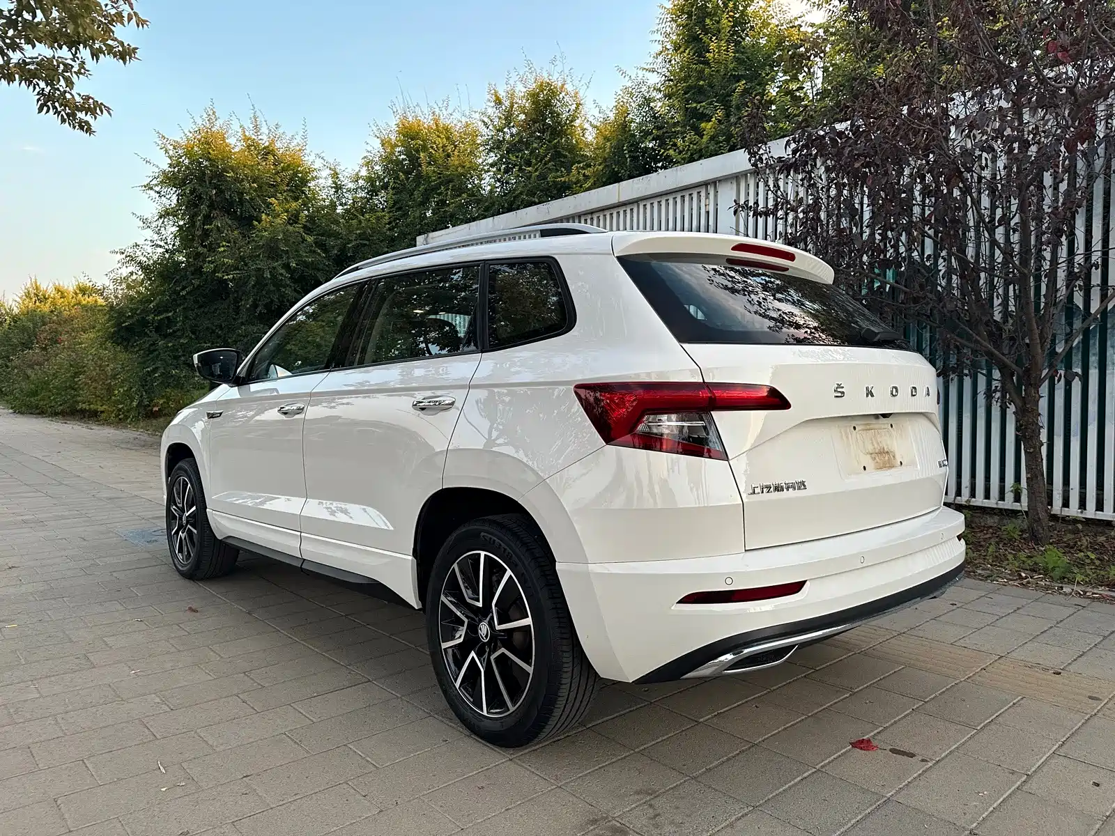 Photo 8 - Škoda Karoq