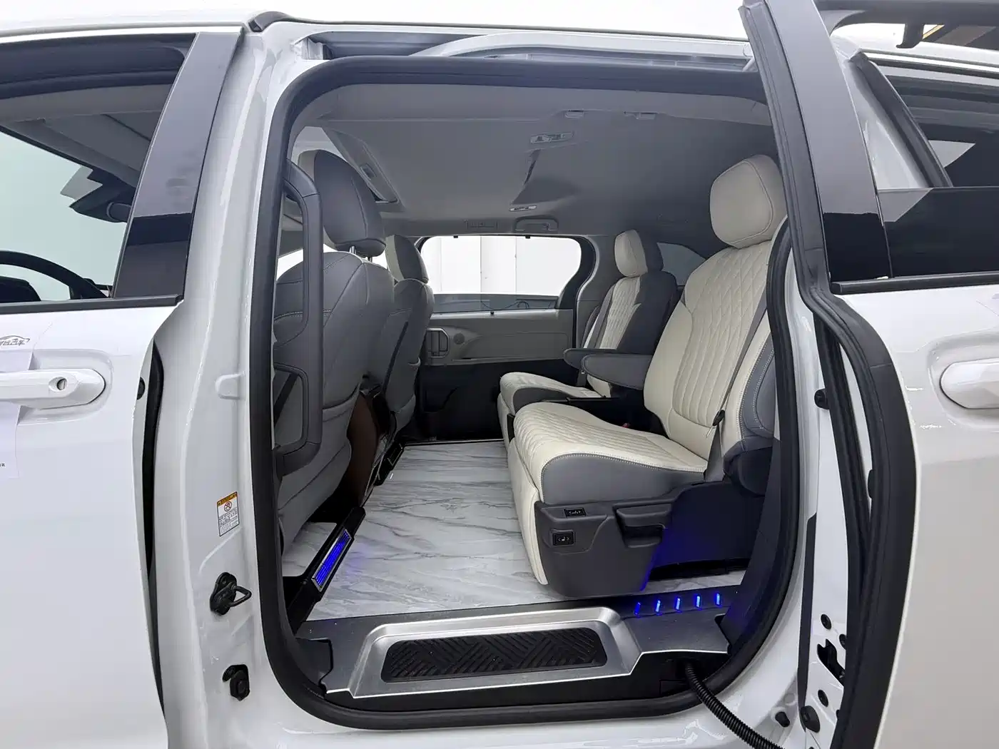 Toyota Sienna 2025 2024 2.5L Hybrid Comfort Edition