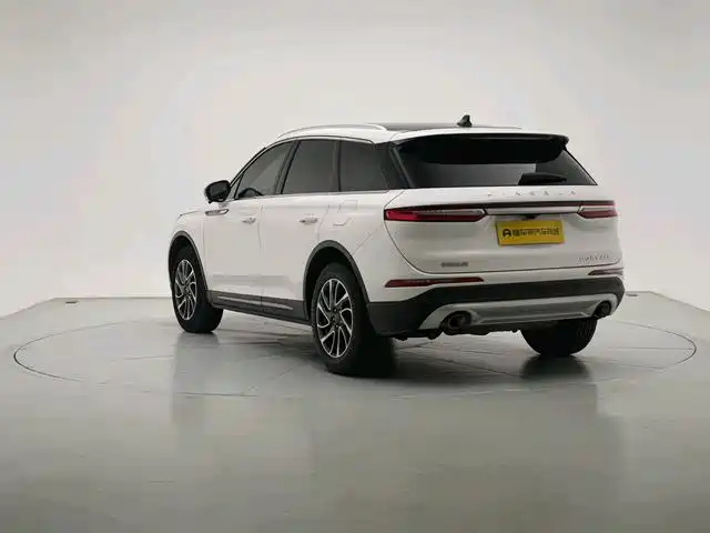 LINCOLN ADVENTURER