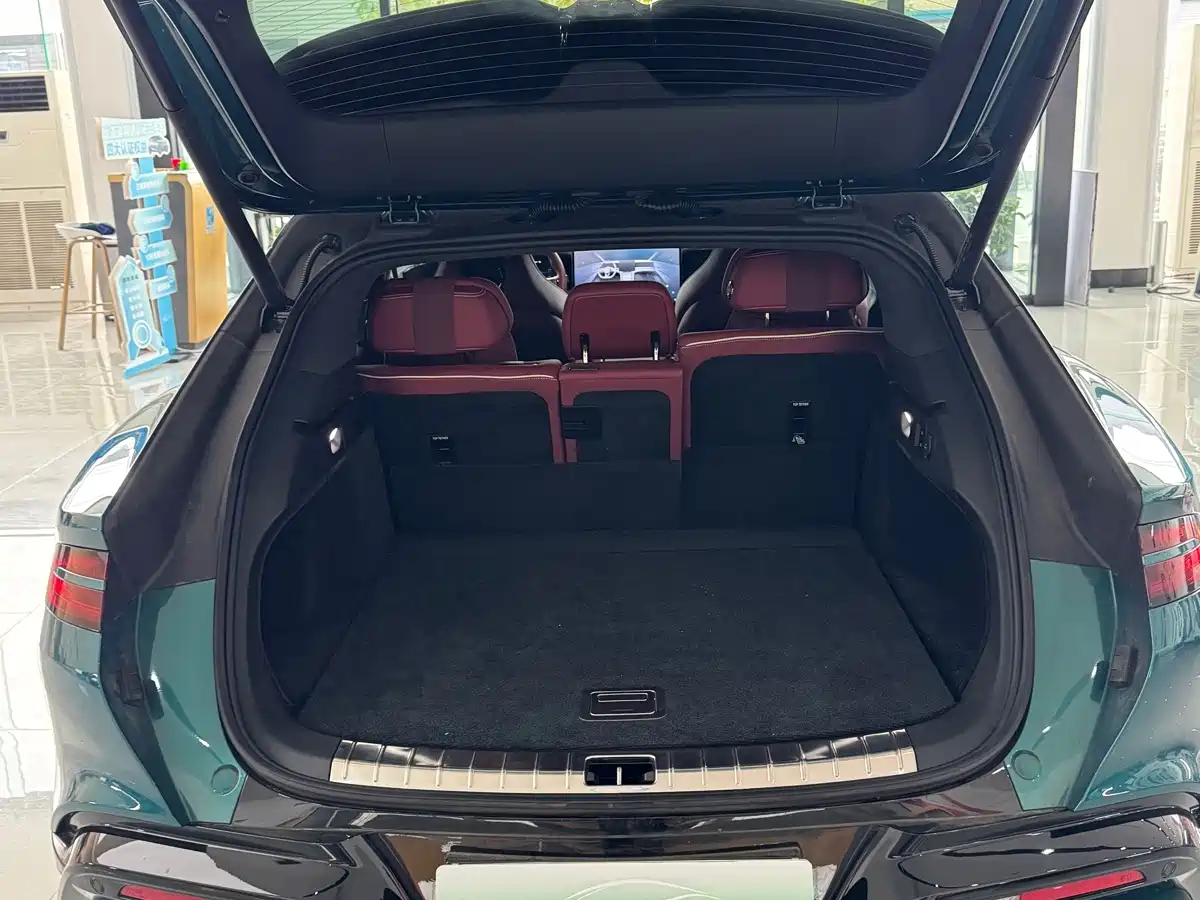 Denza Z9GT 2026 2026 Model Yi San Fang Flash Charge Performance Edition