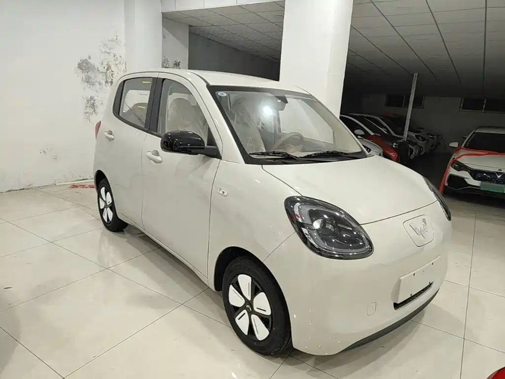 Wuling Motors Hongguang MINIEV 2026 2025 4-Door Advanced