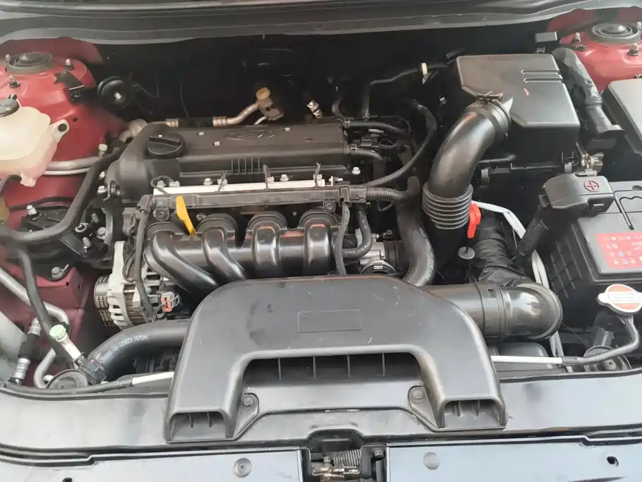صورة 10 - Hyundai Elantra