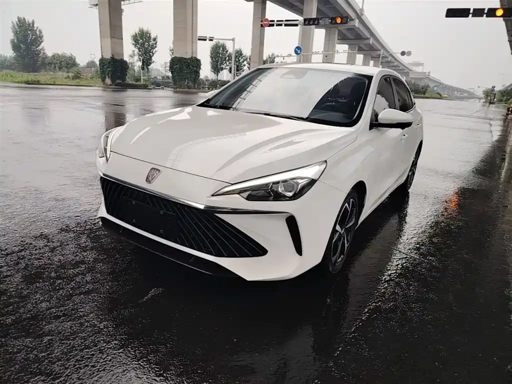 Roewe i5 2023 1.5L CVT Flagship Edition