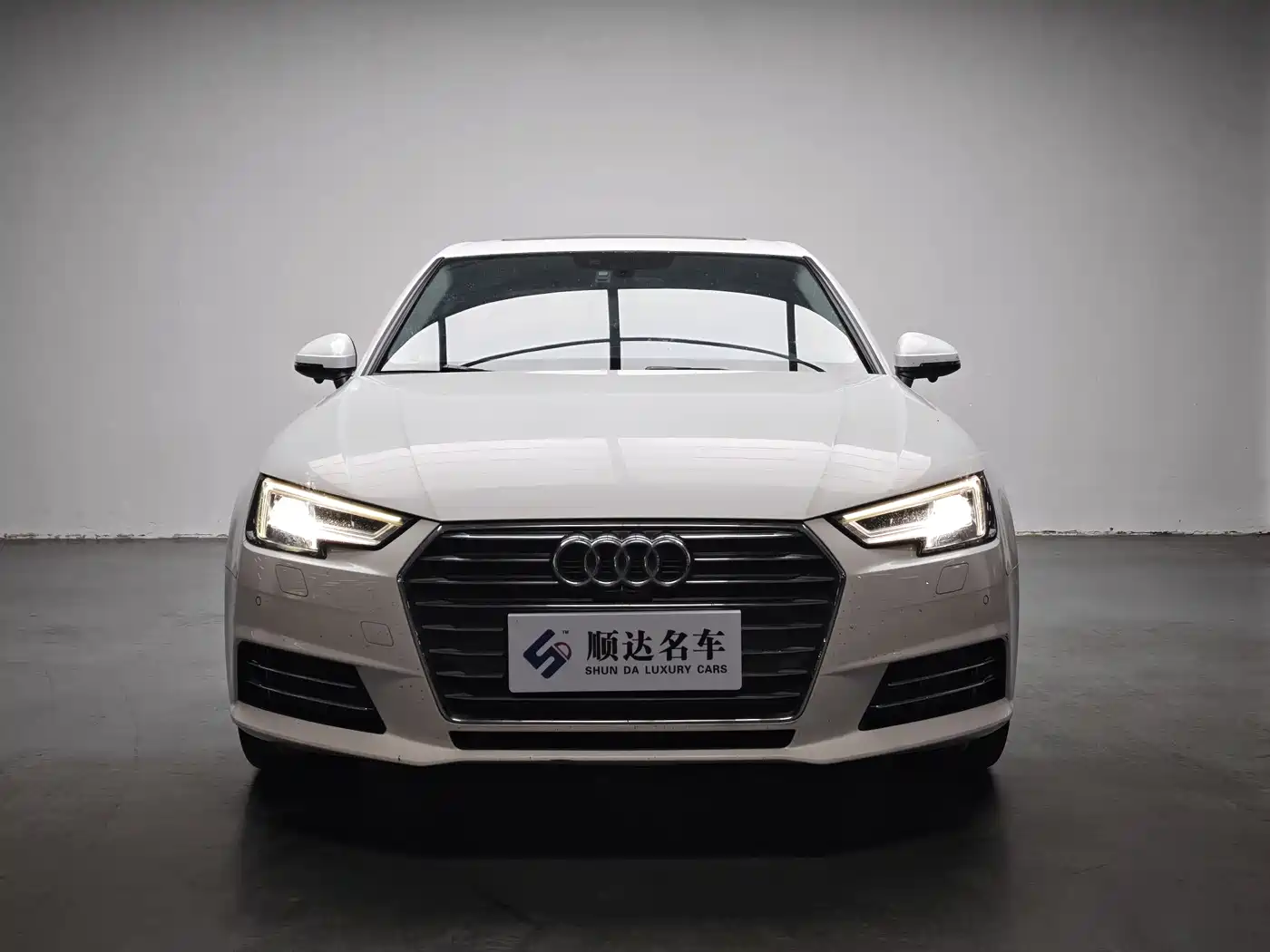 Audi A4L 2018 30th Anniversary 40 TFSI Progressive фото 2