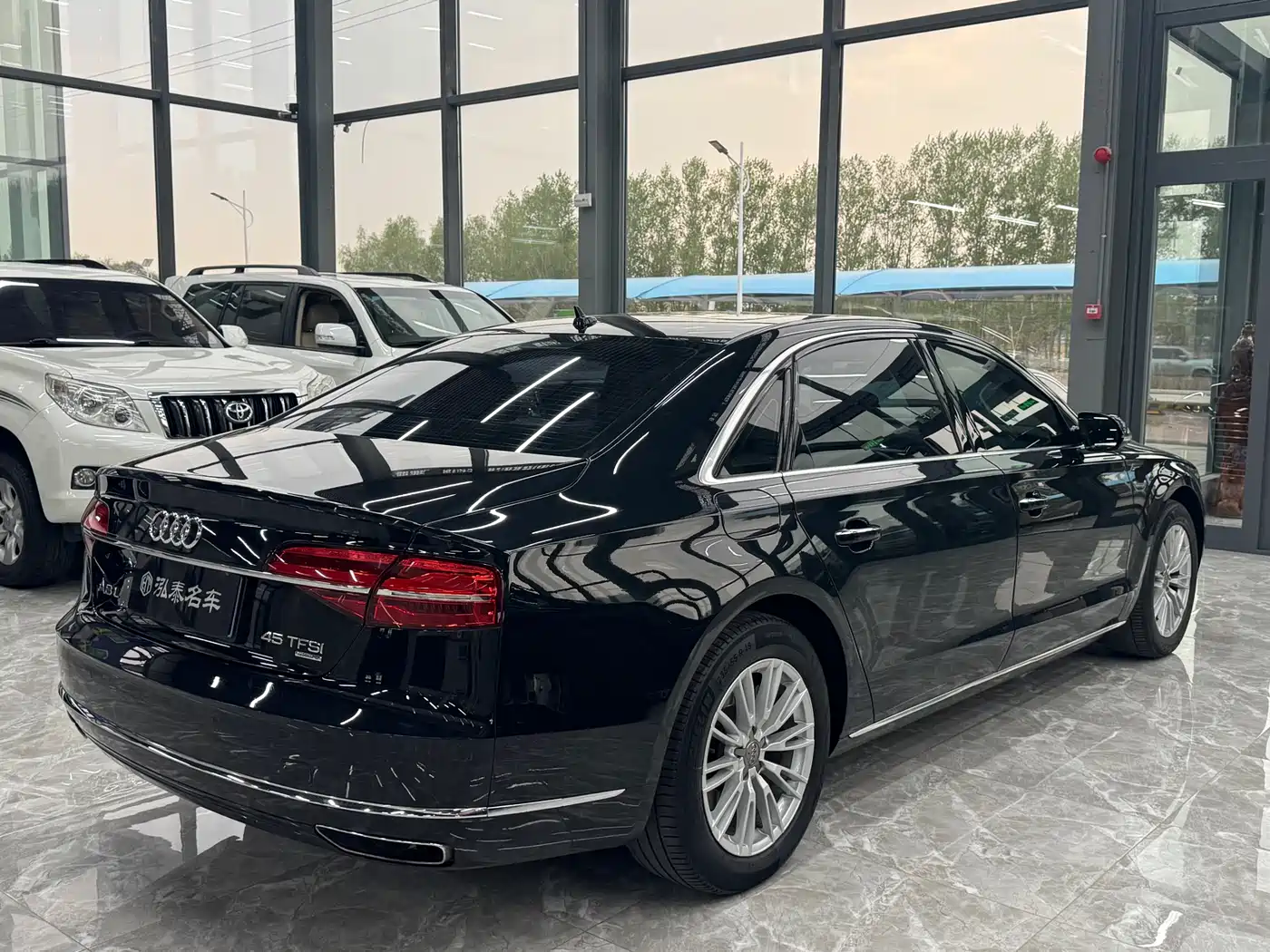 Audi A8 2014 A8L 45 TFSI quattro Comfort фото 6