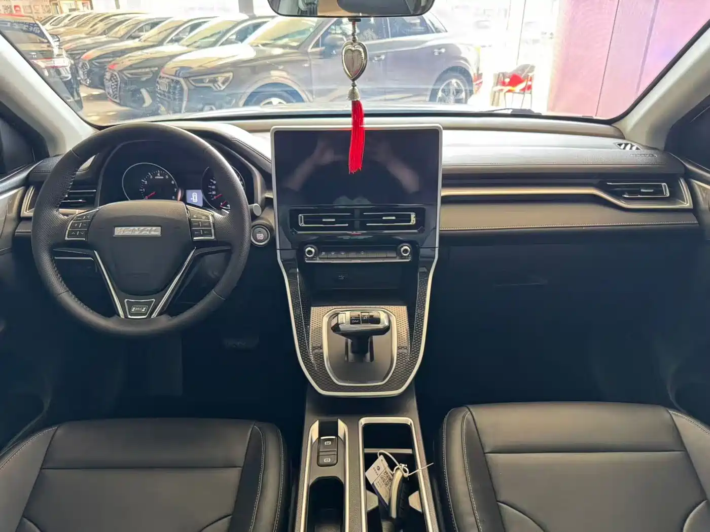 Haval M6 2023 2023 PLUS 1.5T DCT Luxury Smart Connect