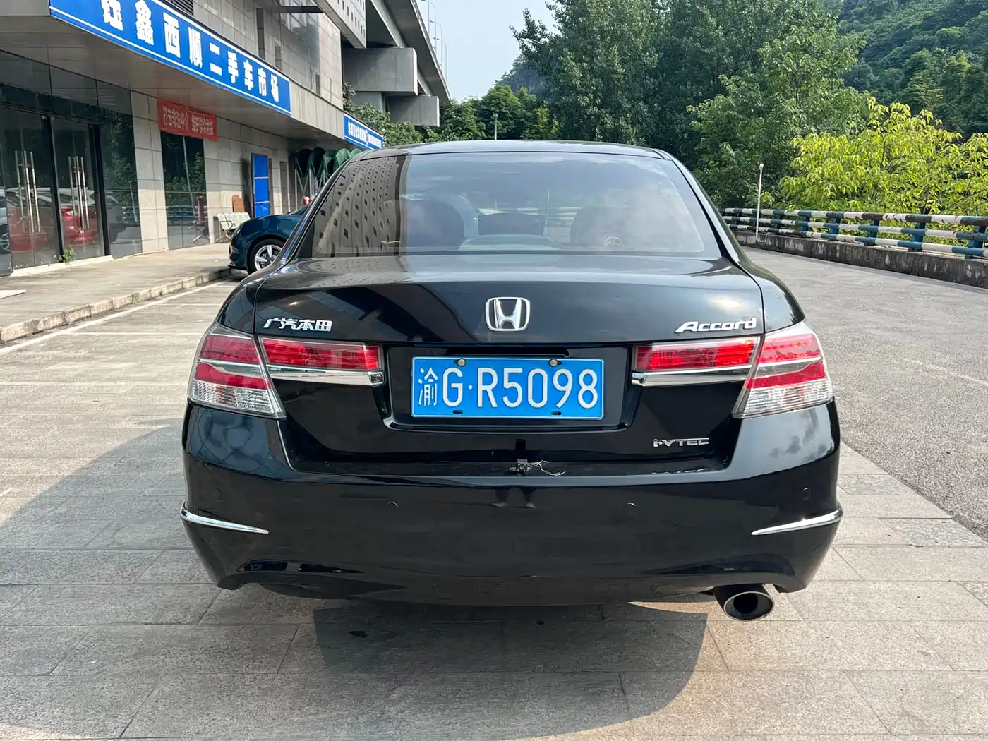 Фото 7 - Honda Accord