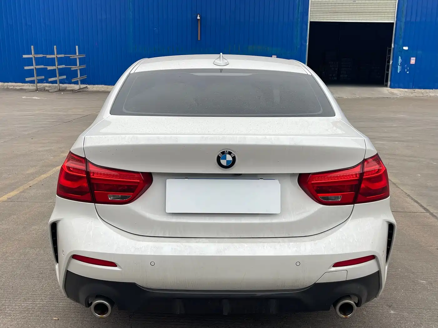 BMW 1 Series 2023 120i M Sport фото 4