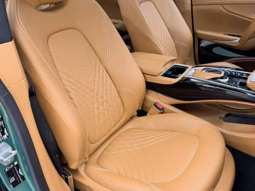 Aston Martin DBX 2023 2022 3.0T STRAIGHT-SIX