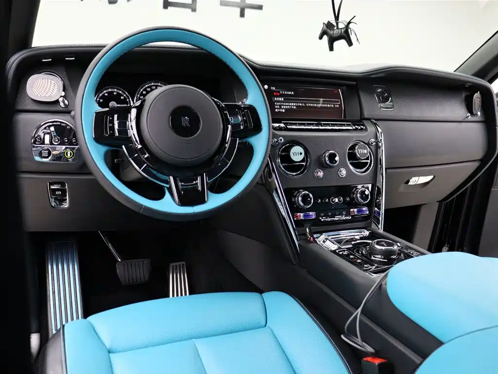 ROLLS-ROYCE CULLINAN