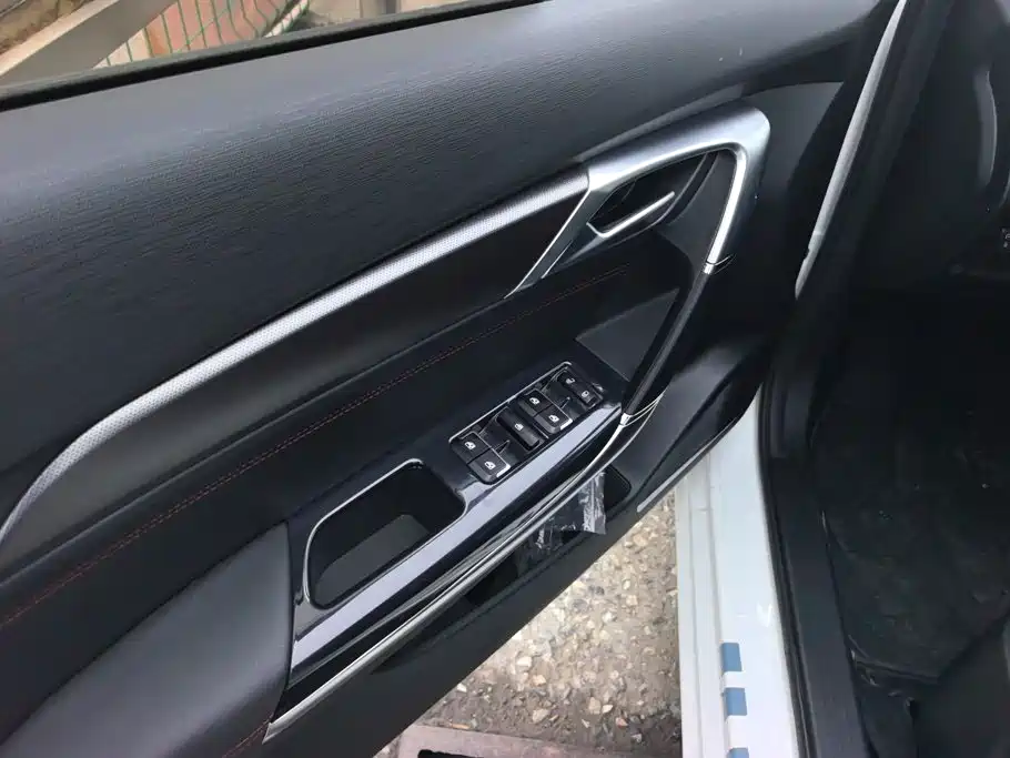 BAIC Senova D50 2019 2019 1.5T CVT Premium Edition China VI