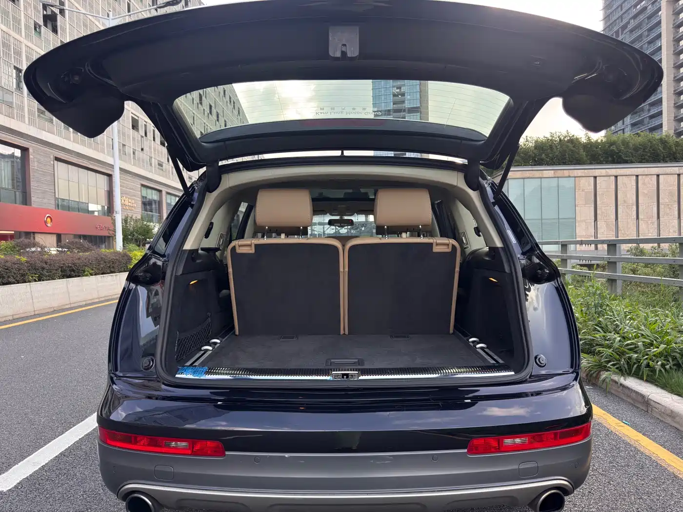 Фото 28 - Audi Q7