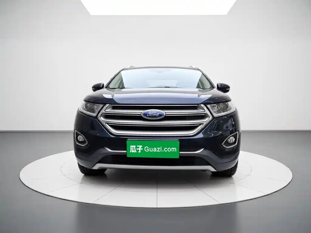 Фото 2 - Ford Edge