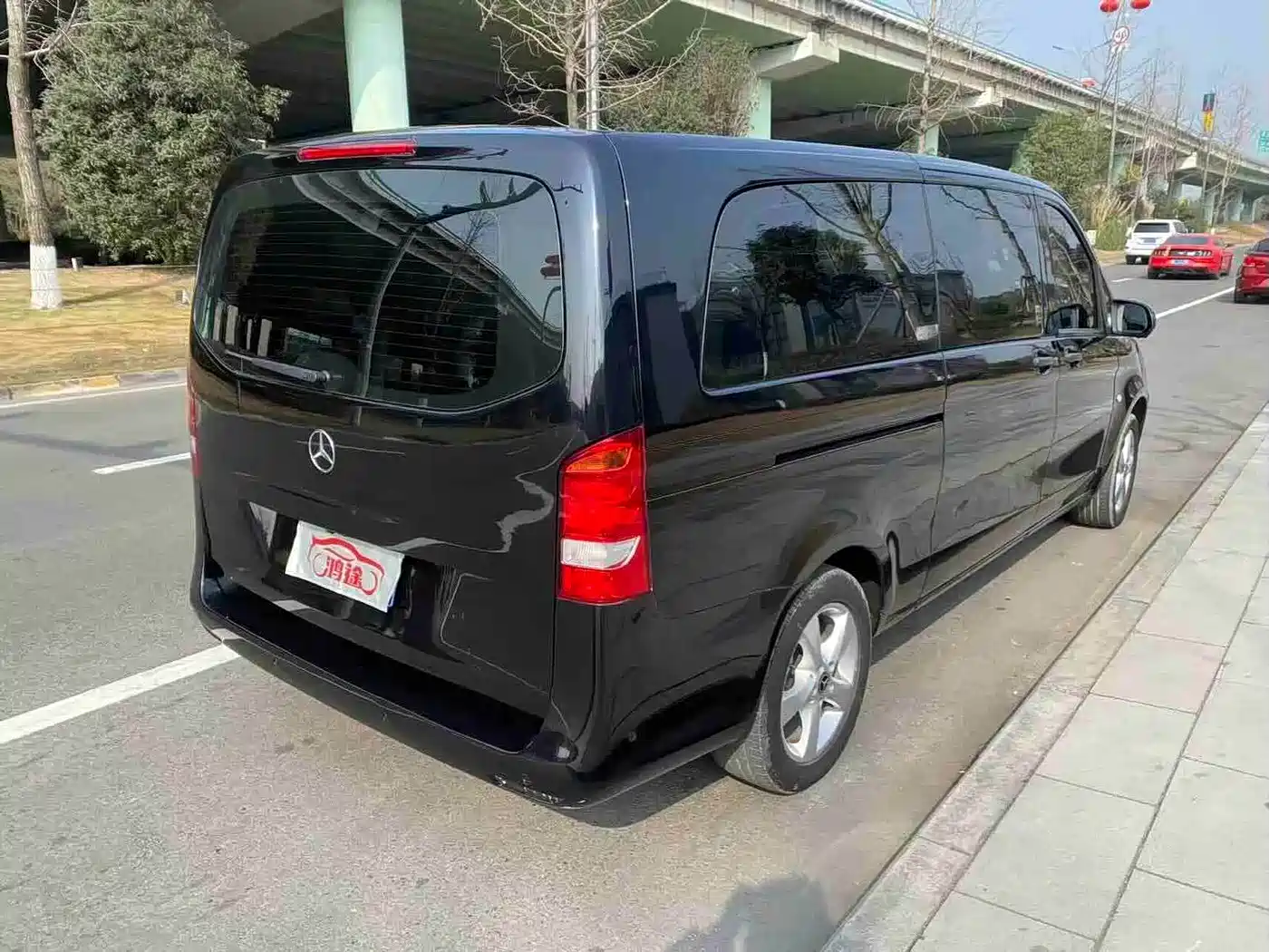 Mercedes-Benz Vito 2018 2.0T Business Edition China VI фото 16