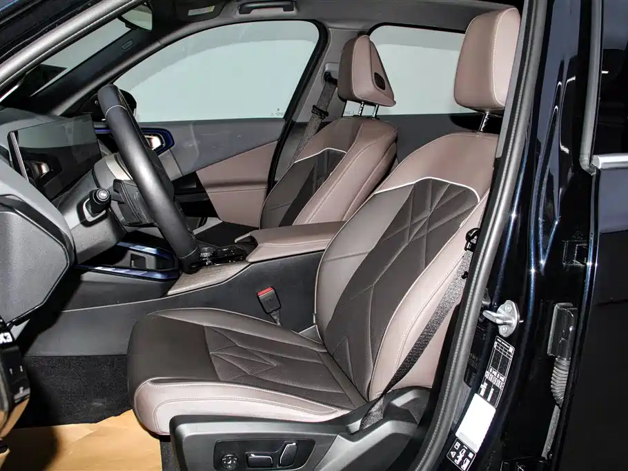 BMW X3 2025 xDrive30L Premium Model M Sport Black Package фото 25