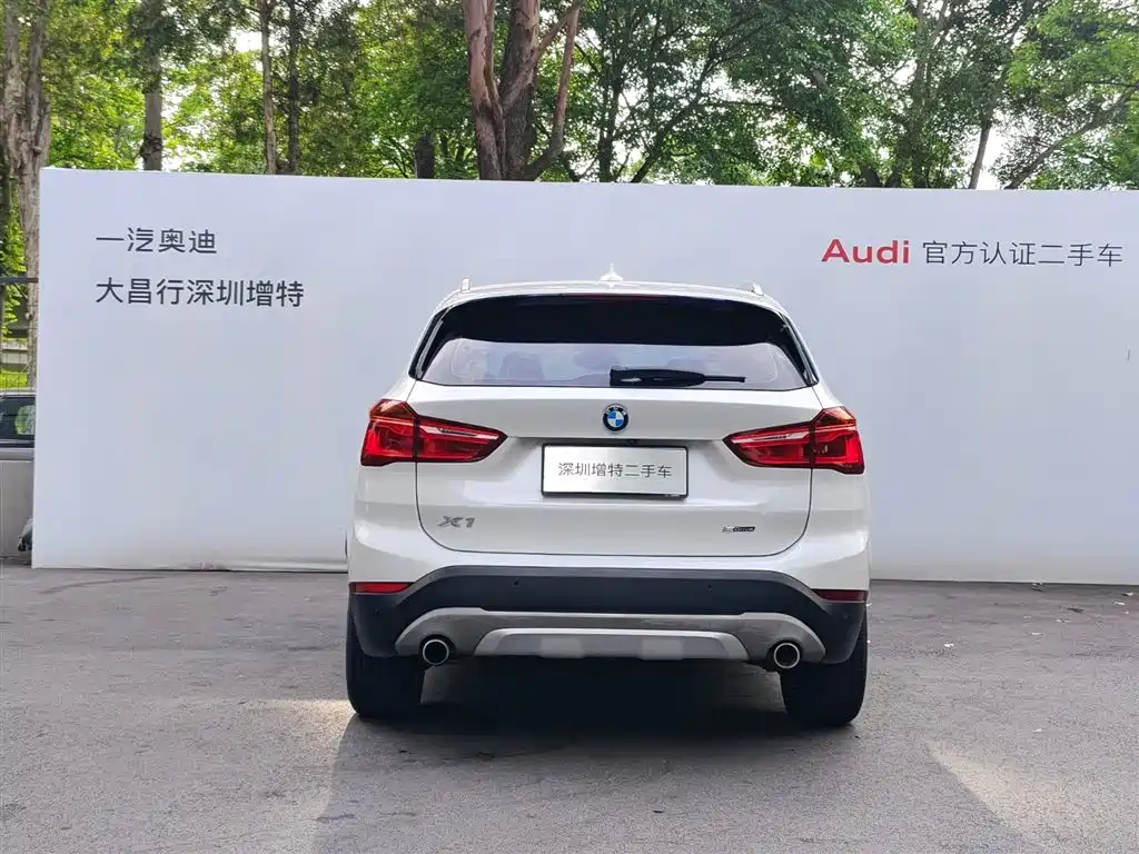 BMW X1 2019 sDrive18Li Premium Model фото 5