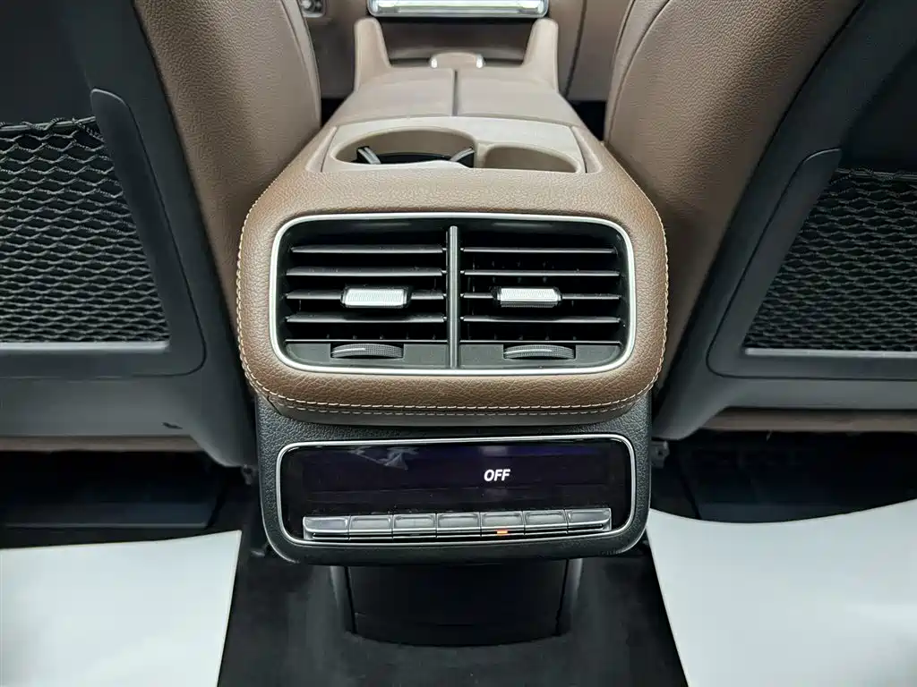 Mercedes-Benz GLE 2024 GLE 450 4MATIC Fashion фото 14