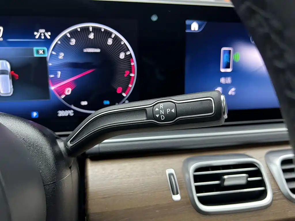 Mercedes-Benz GLE 2024 GLE 450 4MATIC Fashion фото 24