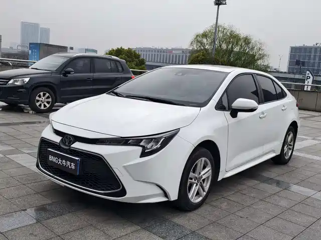 Toyota Levin 185T CVT, Техно