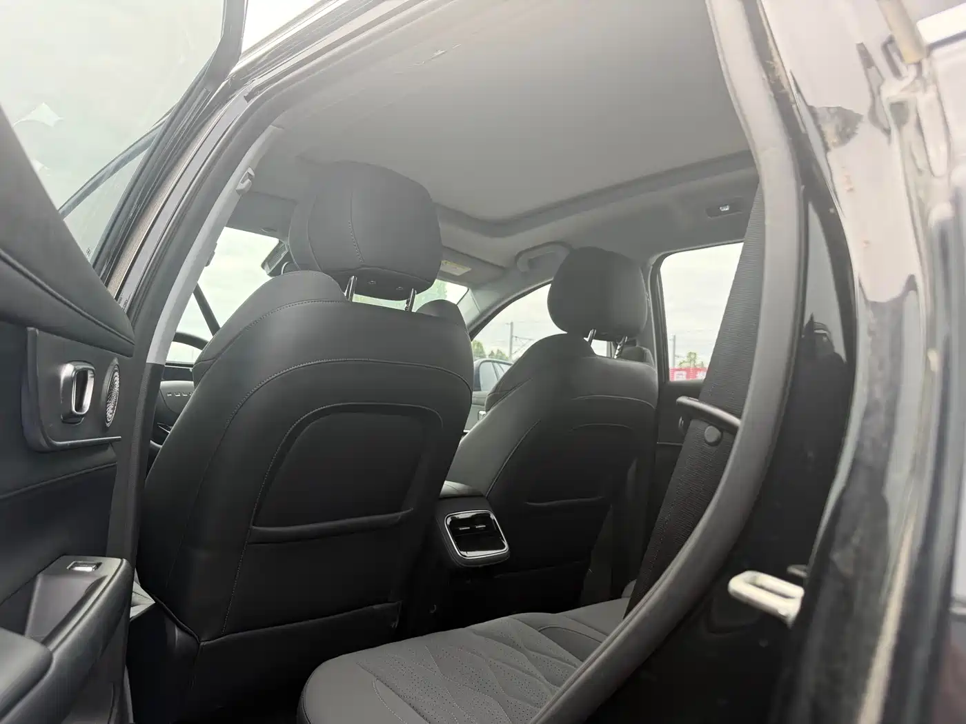 Chery Fengyun Fengyun T8 2025 Model 1.5T 130km Comfort 7-Seater фото 9