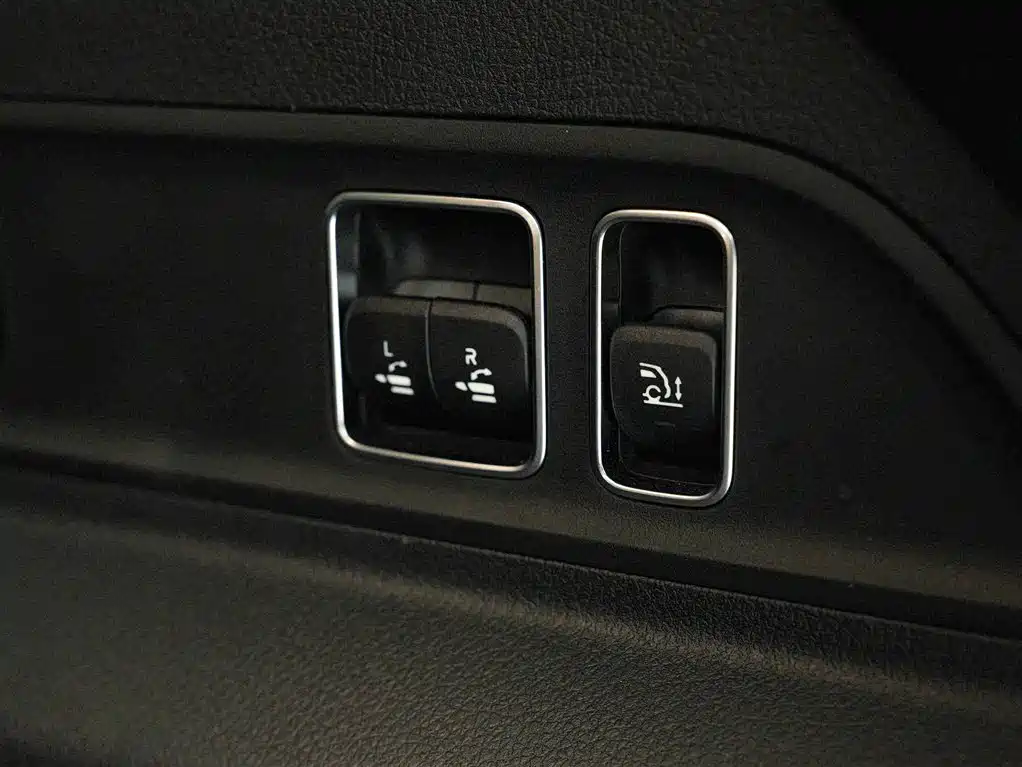 Mercedes-Benz GLE 2024 GLE 450 4MATIC Fashion фото 22