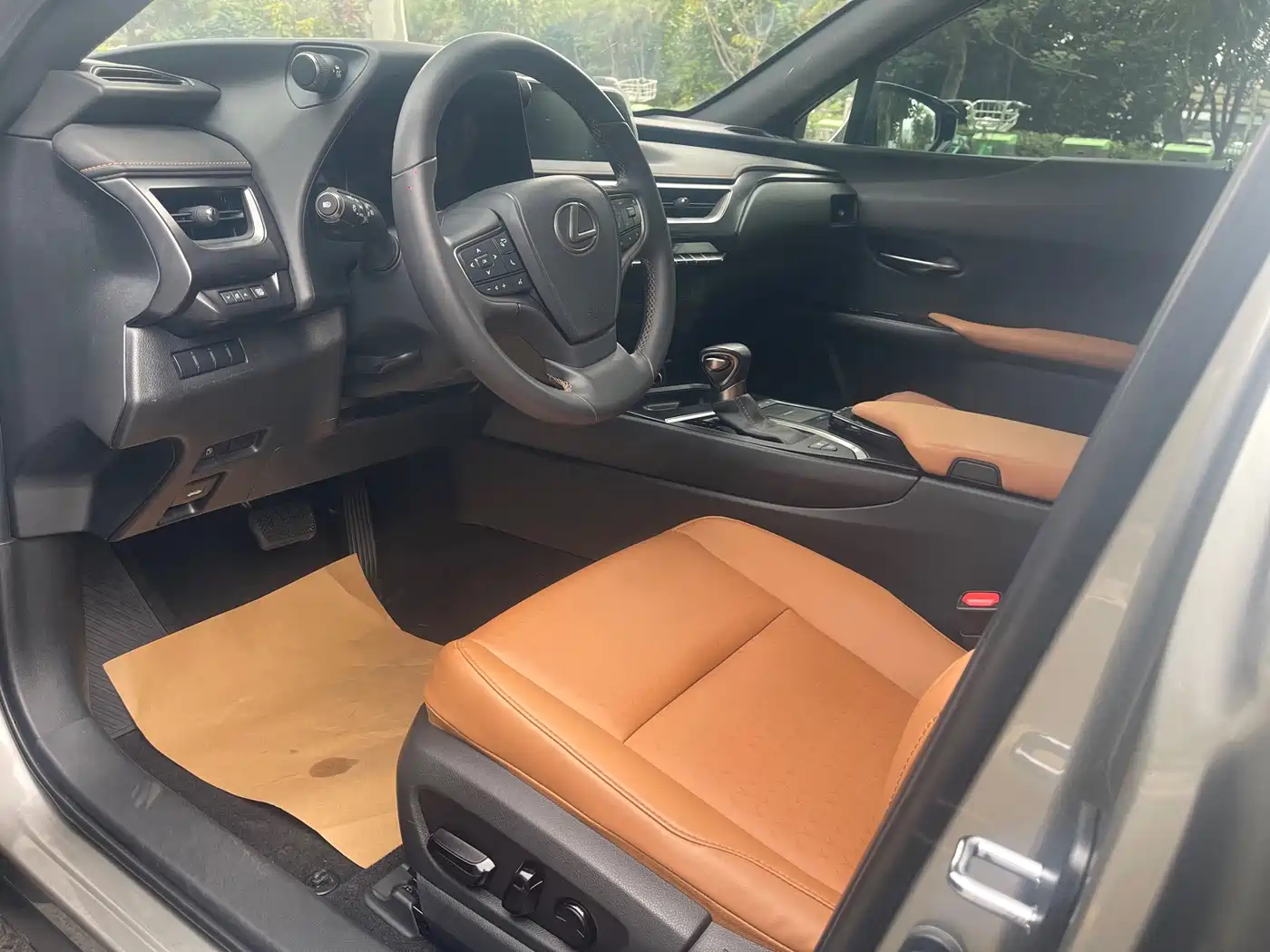 2023 Lexus UX