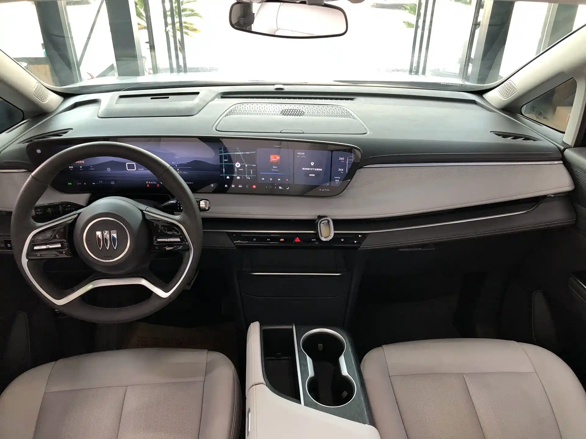 Фото 12 - Buick GL8