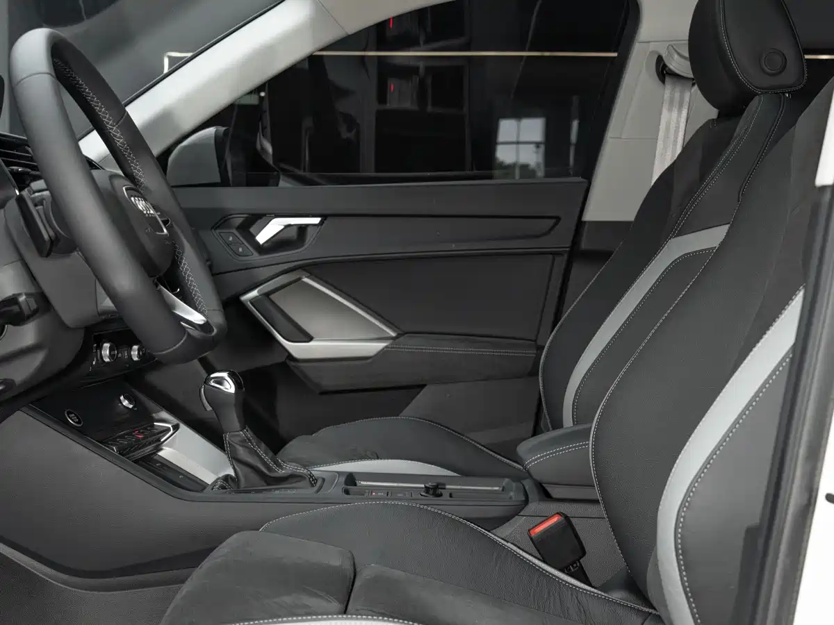 Audi Q3 2023 35 TFSI Fashion Dynamic (1.4T) фото 17