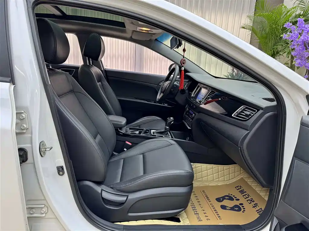 Hyundai Mistra 2014 1.8L Auto Smart GLS фото 12