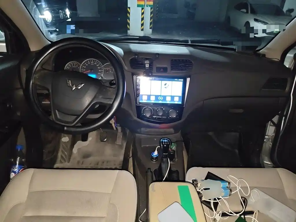 Wuling Motors Wuling Hongguang 2014 2014 1.5L S Standard