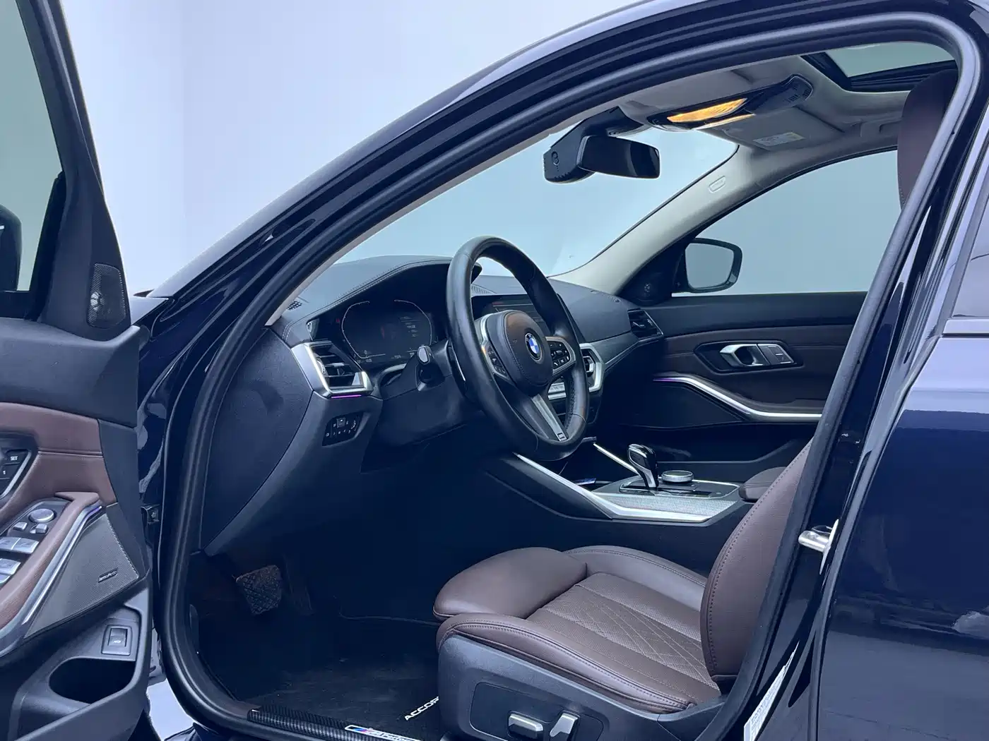 BMW 3 Series 2022 325Li M Sport Shadow Edition фото 11