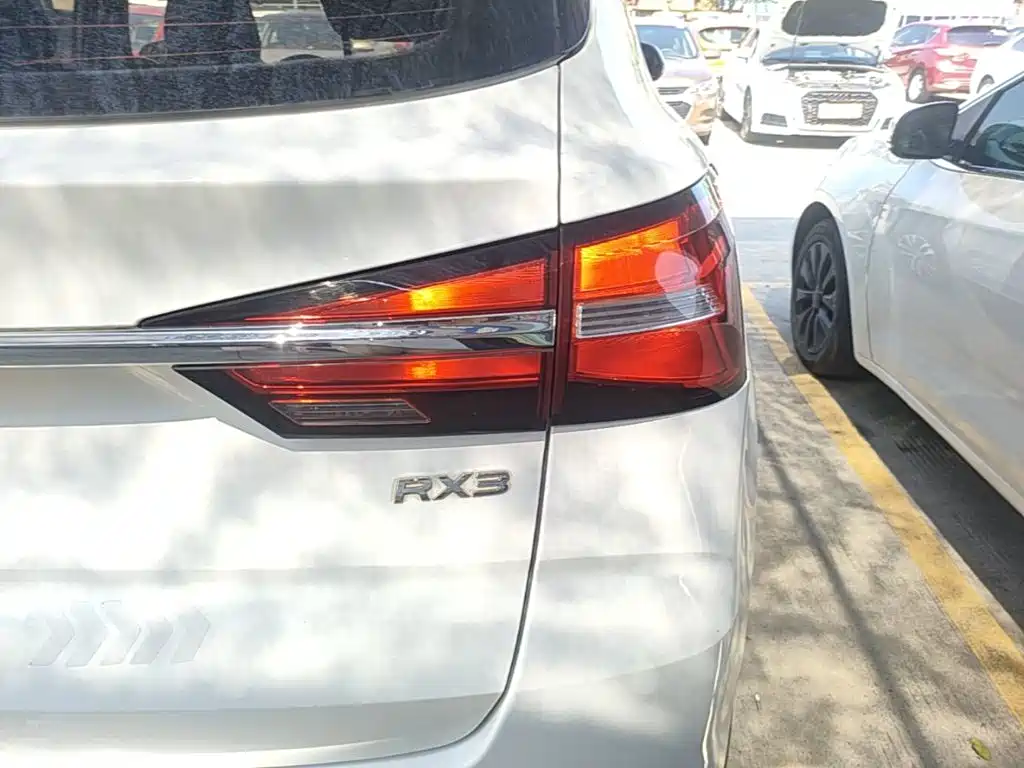 Фото 8 - Roewe RX3