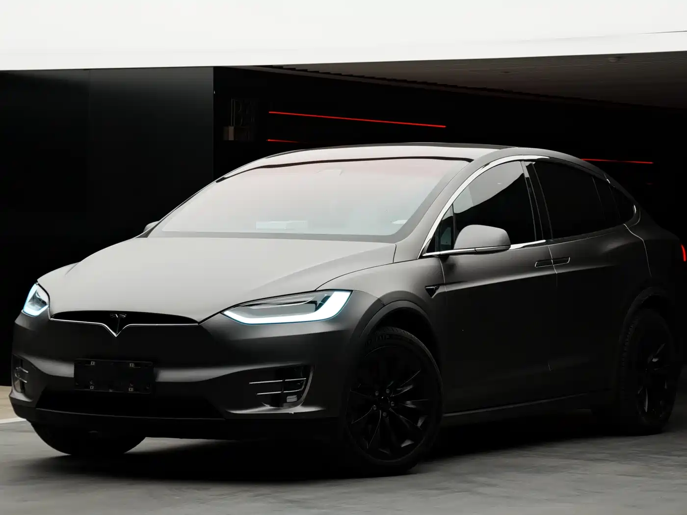 TESLA MODEL X