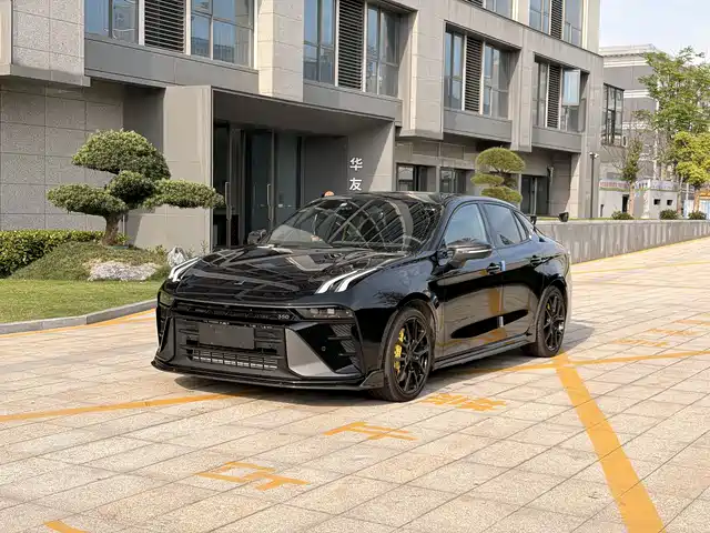  Lynk & Co Lynk & Co 03 2023 03+ Racing AWD Edition
