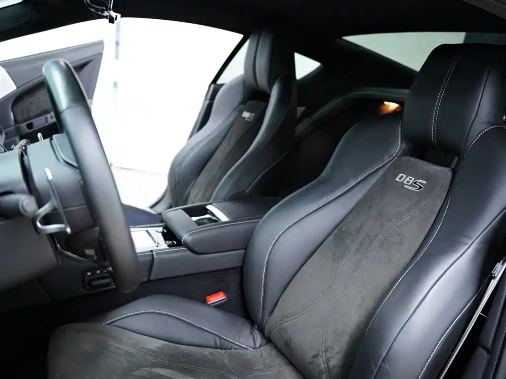 Aston Martin DBS 2010 2009 6.0 Touchtronic Coupe