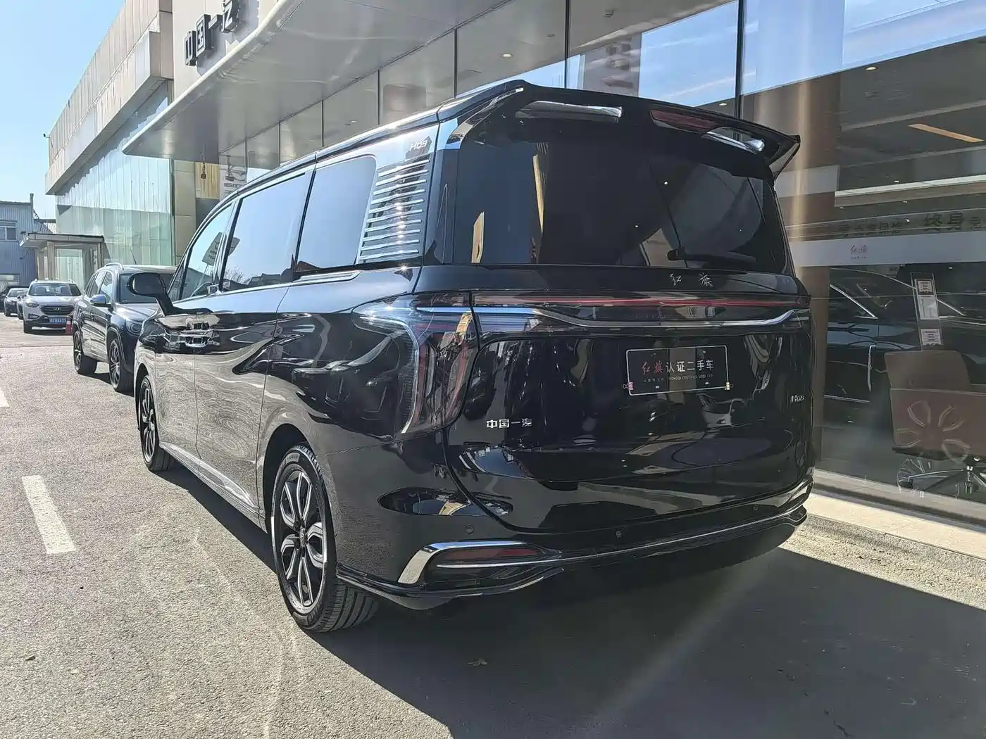 Hongqi HQ9 2023 2023 2.0T Smart Connect Flag Enjoy Edition
