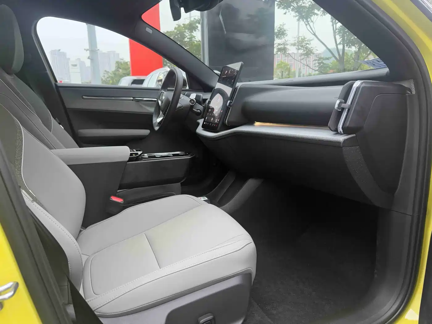 Volvo EX30 2026 2025 RWD Long Range Plus