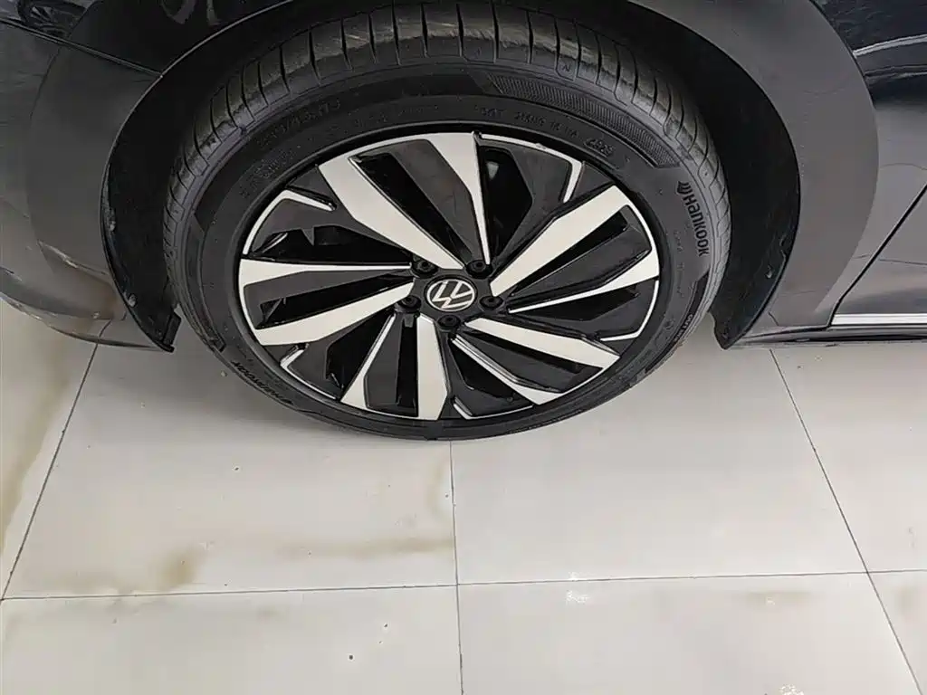 Volkswagen Passat 2024 380TSI Elite Edition фото 23