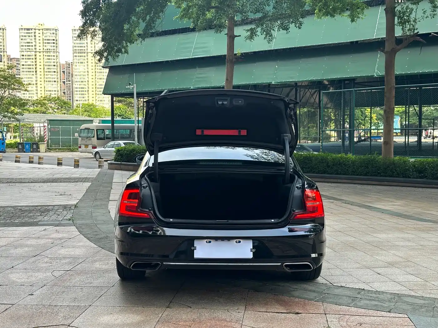 Фото 20 - Volvo S90