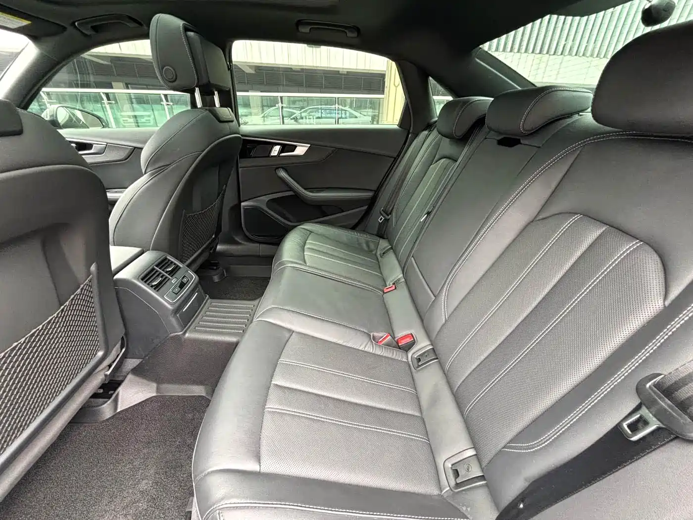 Audi A4L 2024 40 TFSI Luxury Dynamic фото 7