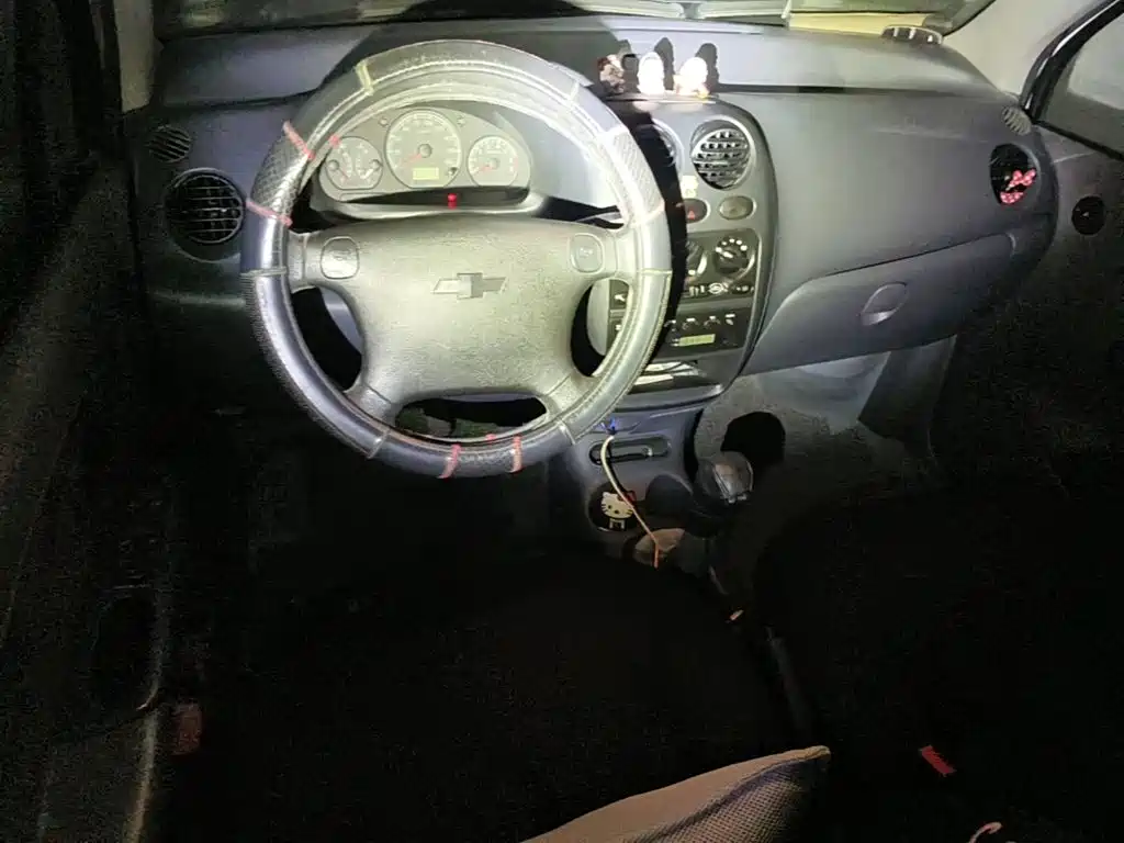 Baojun Lechi 2013 2012 Facelift 1.0L Manual P-TEC Standard