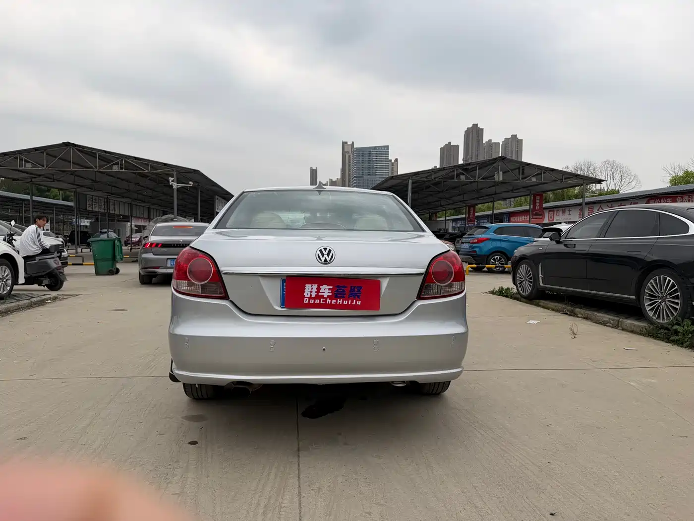 Volkswagen Lavida 2009 Model 2.0L Automatic PinYou Edition фото 15